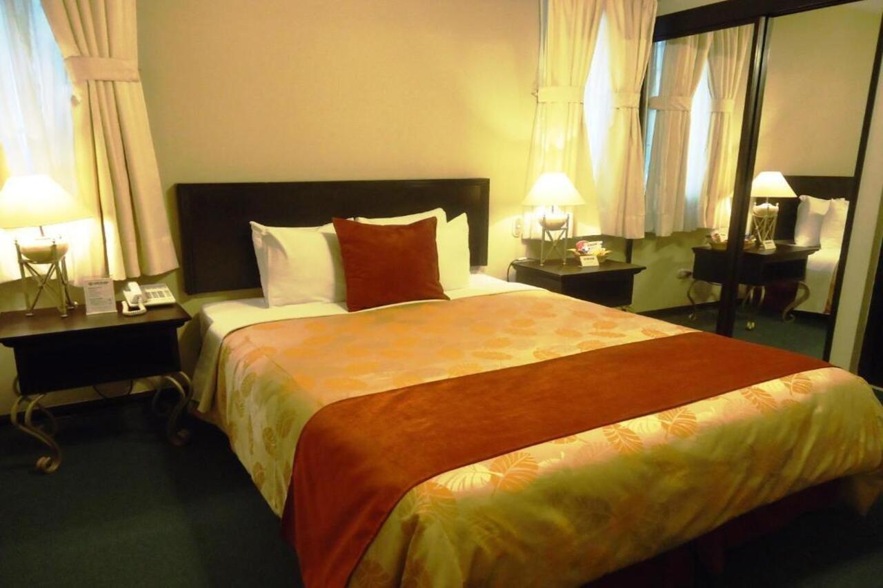 Leon De Oro Inn & Suites Лима Экстерьер фото