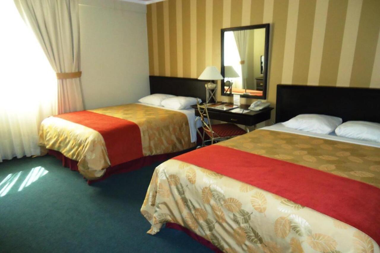 Leon De Oro Inn & Suites Лима Экстерьер фото