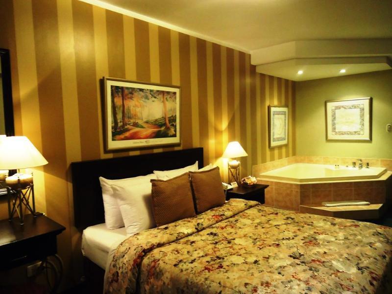 Leon De Oro Inn & Suites Лима Экстерьер фото