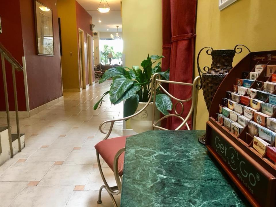 Leon De Oro Inn & Suites Лима Экстерьер фото